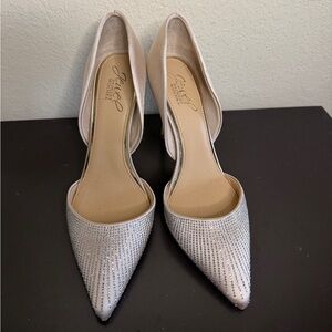 NWOT Jewel Badgley Mischka Crystal Satin Champagne Heels Size 6